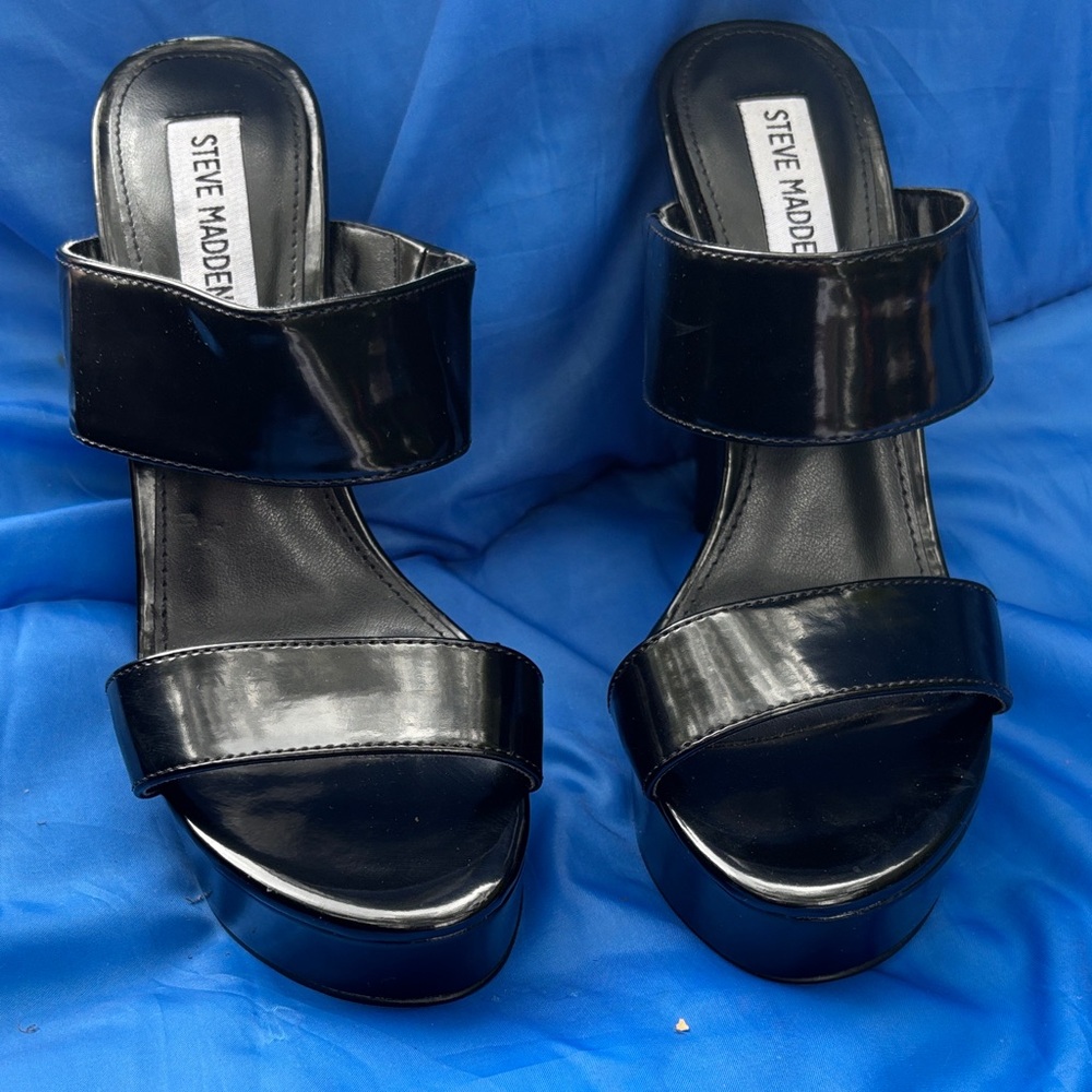 Steve Madden Glossy Black Platform Sandals